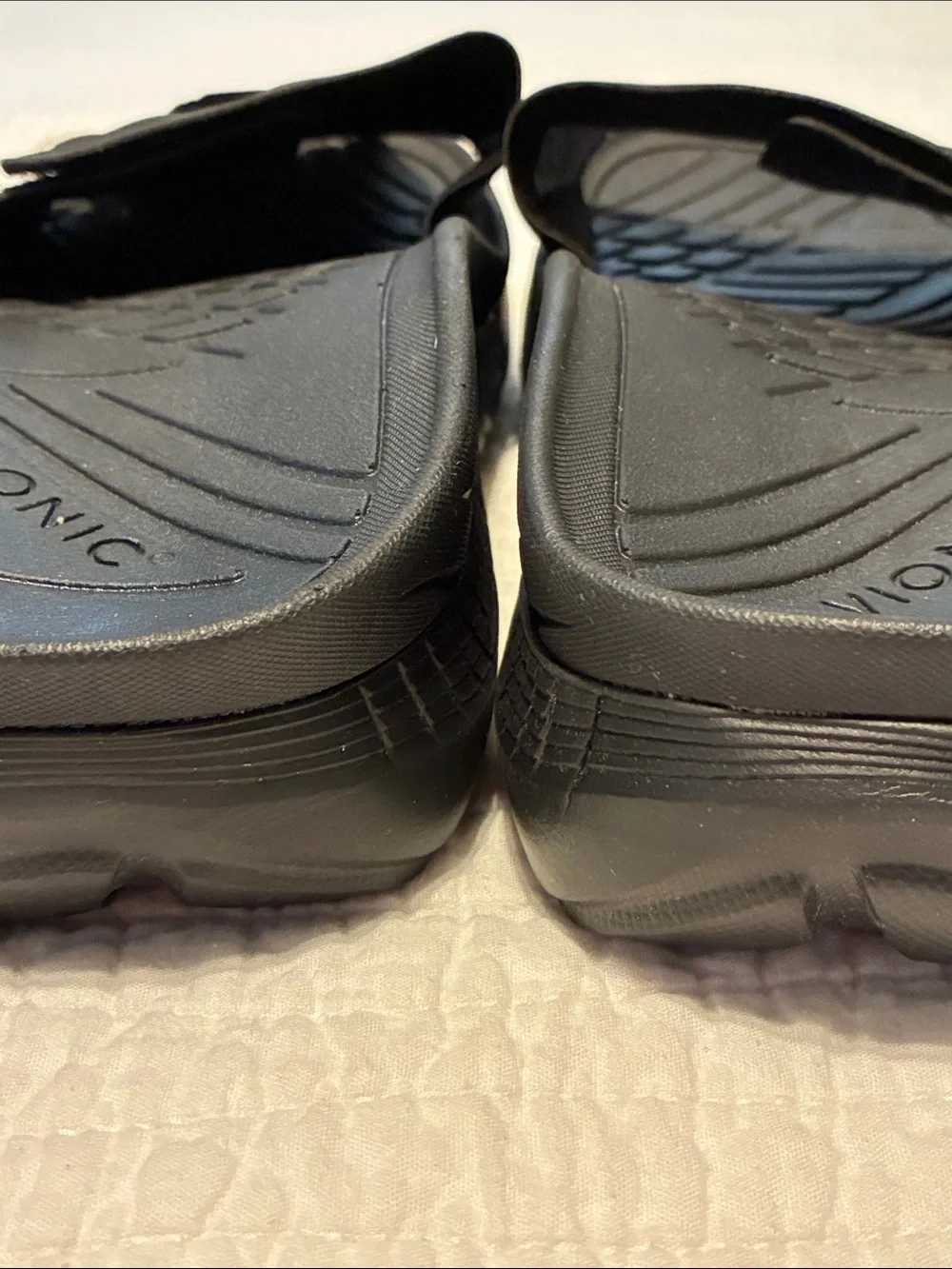 Vionic Men's Black Slide Sandals with Adjustable Strap NWT 7.5 M 9 W